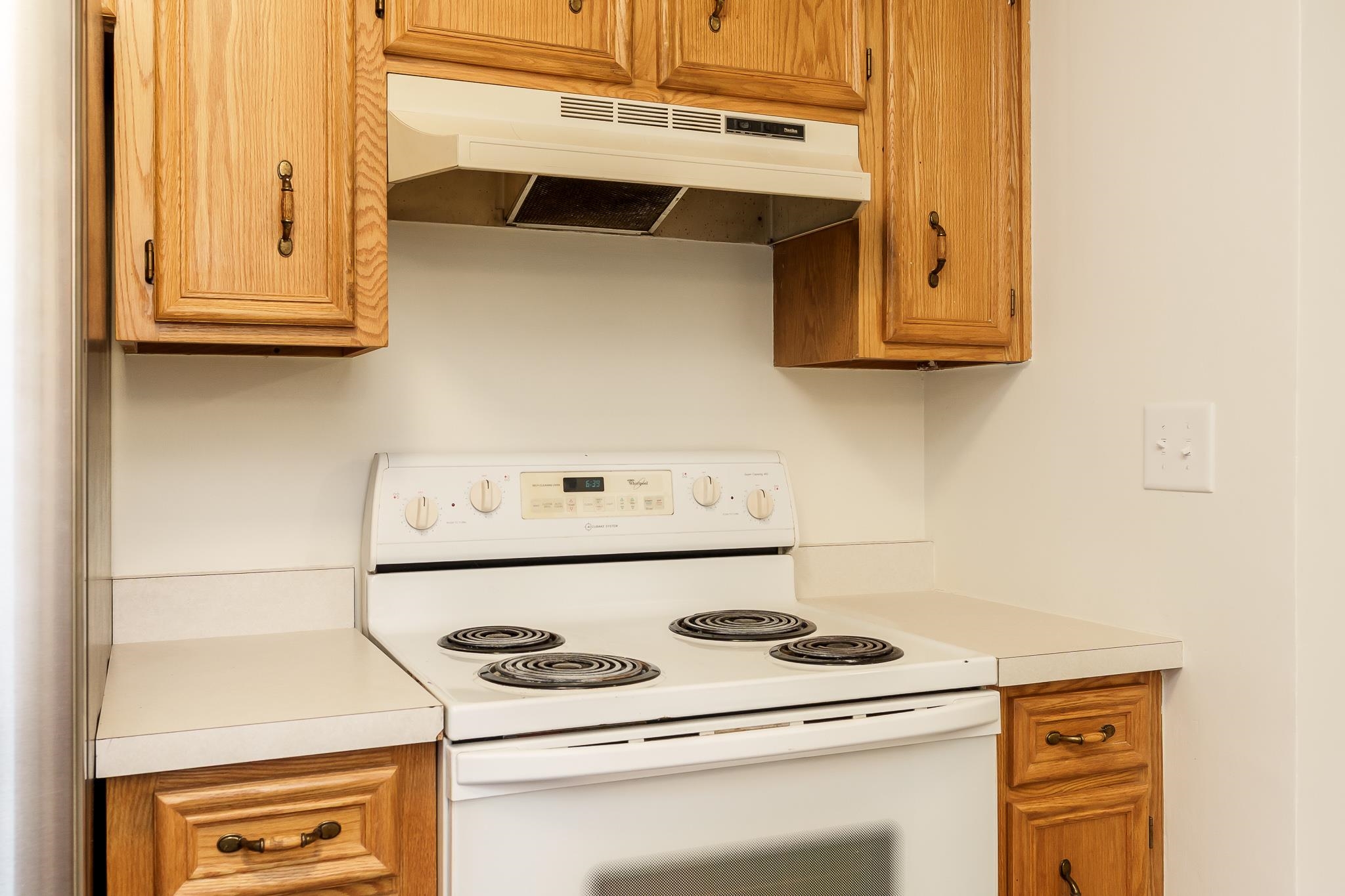 338 Northway Park Road, Unit 6 Machesney Park, IL 61115 - Photo 22 of 38 a utility room with dryer and washer