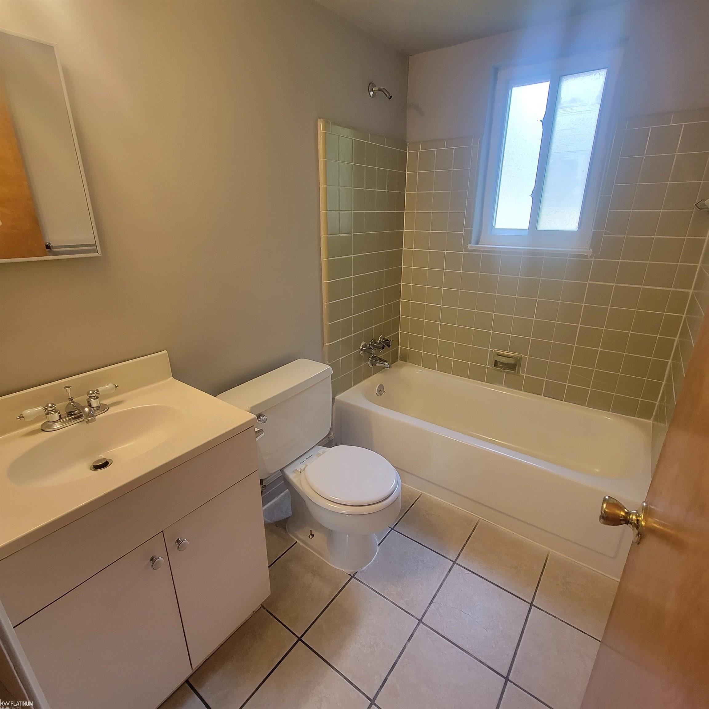 24008 Hall Road, Unit 2 Clinton Township, MI 48036 - Photo 12 of 13