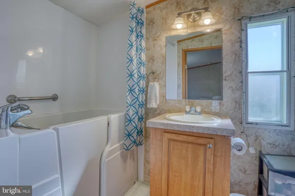 $225,000 | 242 Jackson Ditch Road, Harrington, DE 19952