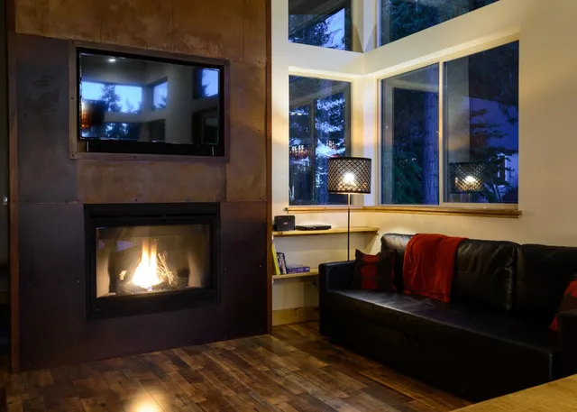 $1,248,000 | 7436 Yosemite Park Way, Yosemite National Park, CA 95389