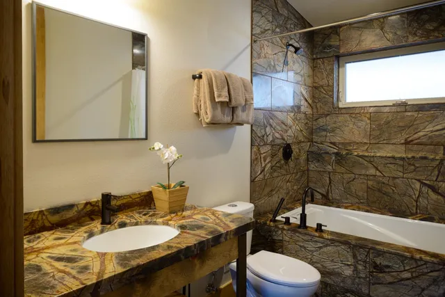 $1,248,000 | 7436 Yosemite Park Way, Yosemite National Park, CA 95389