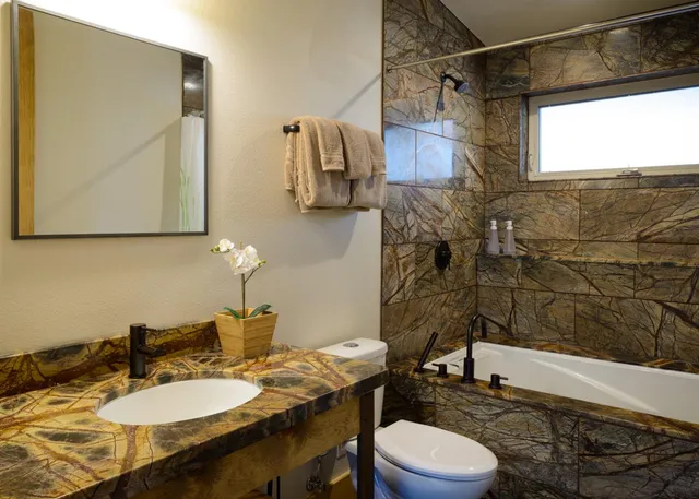 $1,248,000 | 7436 Yosemite Park Way, Yosemite National Park, CA 95389