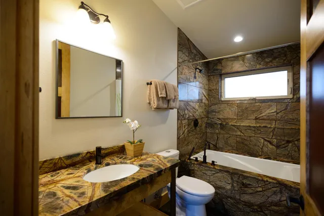 $1,248,000 | 7436 Yosemite Park Way, Yosemite National Park, CA 95389