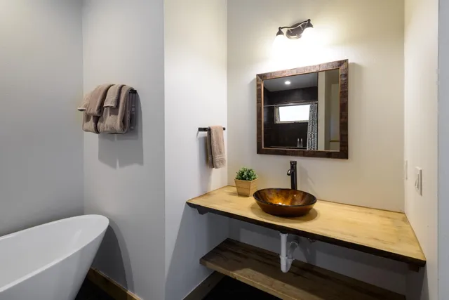 $1,248,000 | 7436 Yosemite Park Way, Yosemite National Park, CA 95389