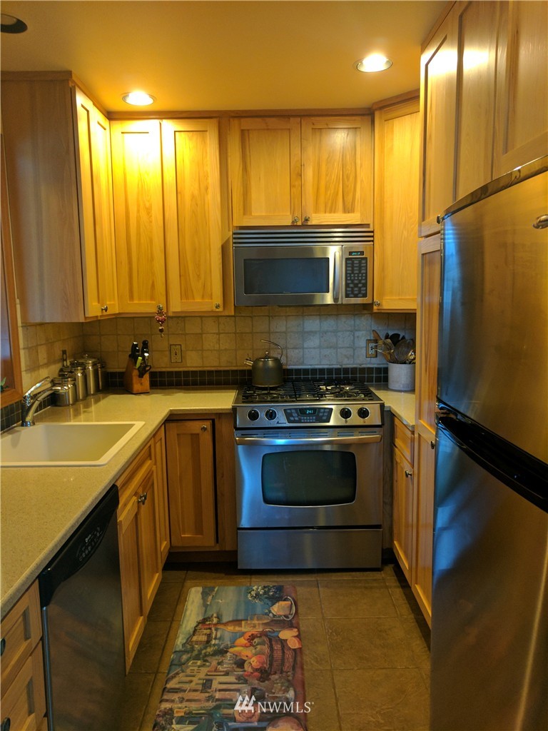 7875 Silver Lake Road Maple Falls, WA 98266 - Photo 8 of 18