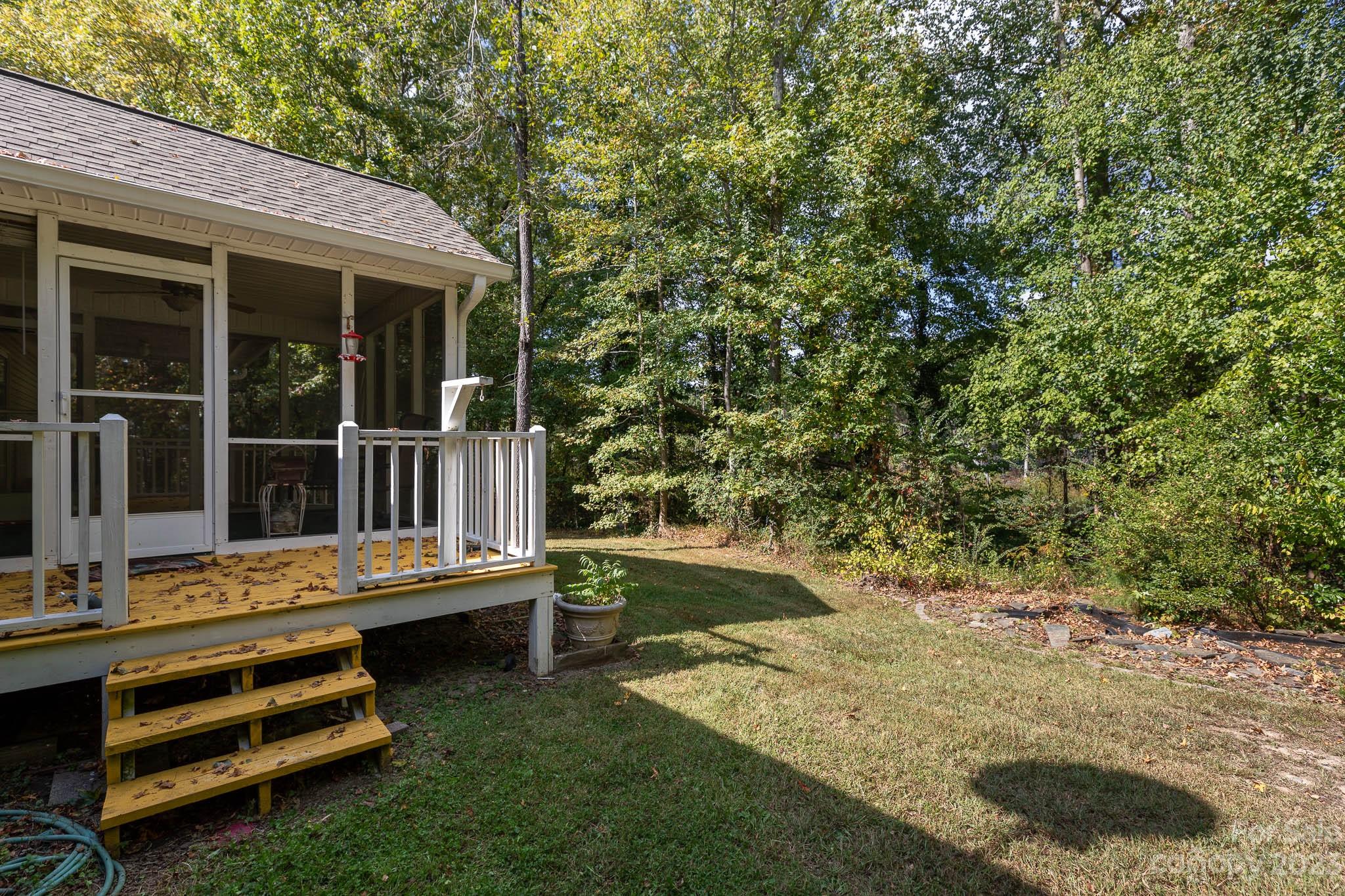 1598 Glenway Road Clover, SC 29710 - Photo 9 of 36