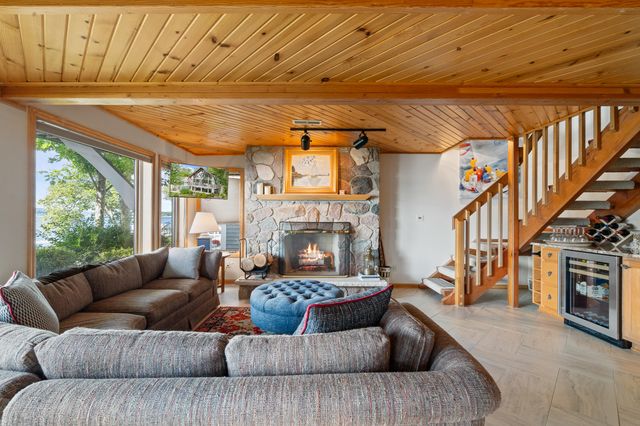 $3,850,000 | 4 Dartmouth Road, Williams Bay, WI 53191