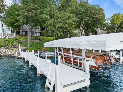 $3,850,000 | 4 Dartmouth Road, Williams Bay, WI 53191