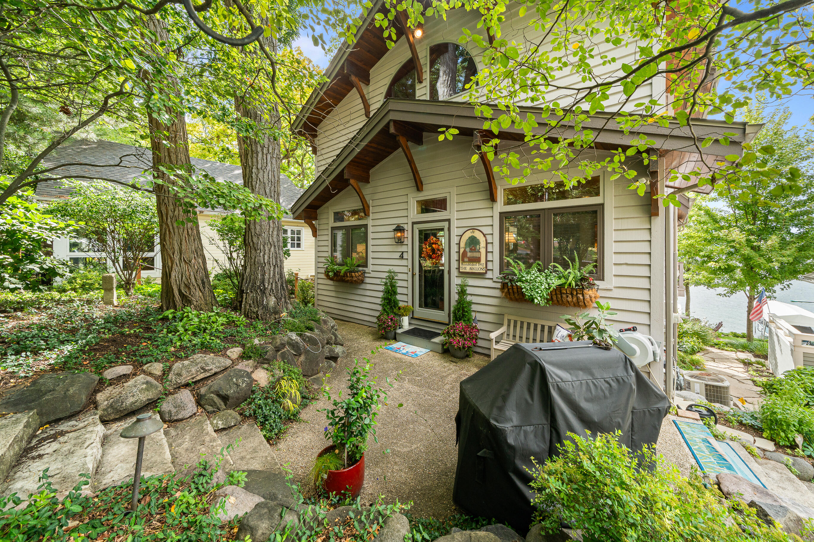 4 Dartmouth Road Williams Bay, WI 53191 - Photo 42 of 49 Home Entrance