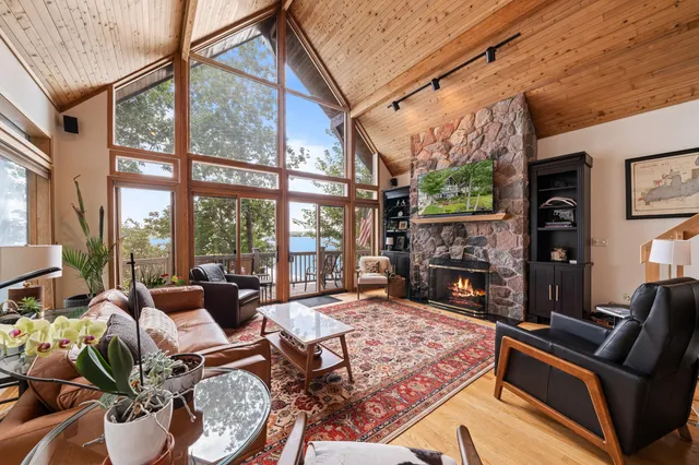 $3,850,000 | 4 Dartmouth Road, Williams Bay, WI 53191