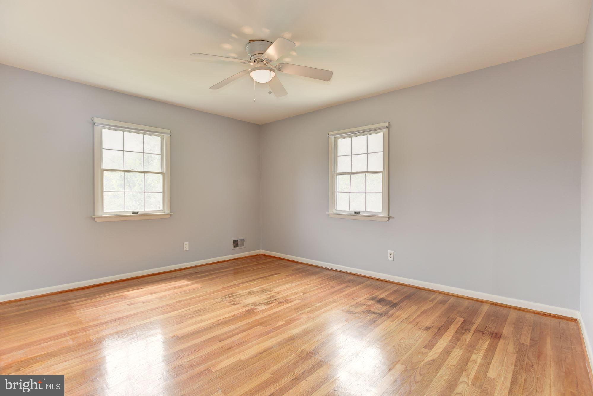 1319 Gatefield Road Baltimore, MD 21228 - Photo 19 of 34 Bedroom