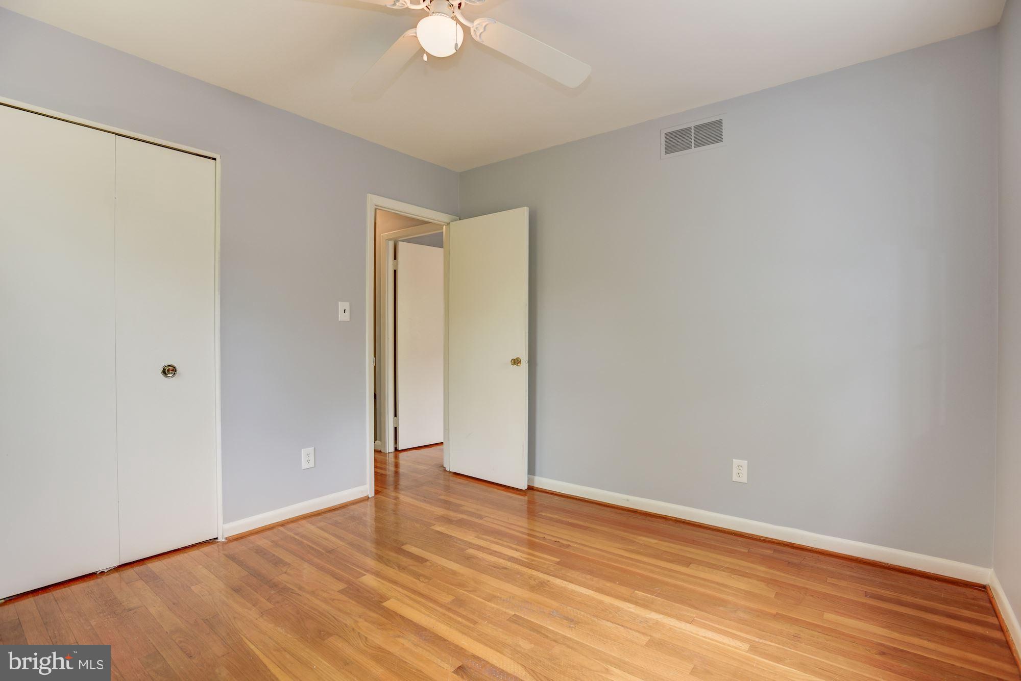 1319 Gatefield Road Baltimore, MD 21228 - Photo 22 of 34 Bedroom