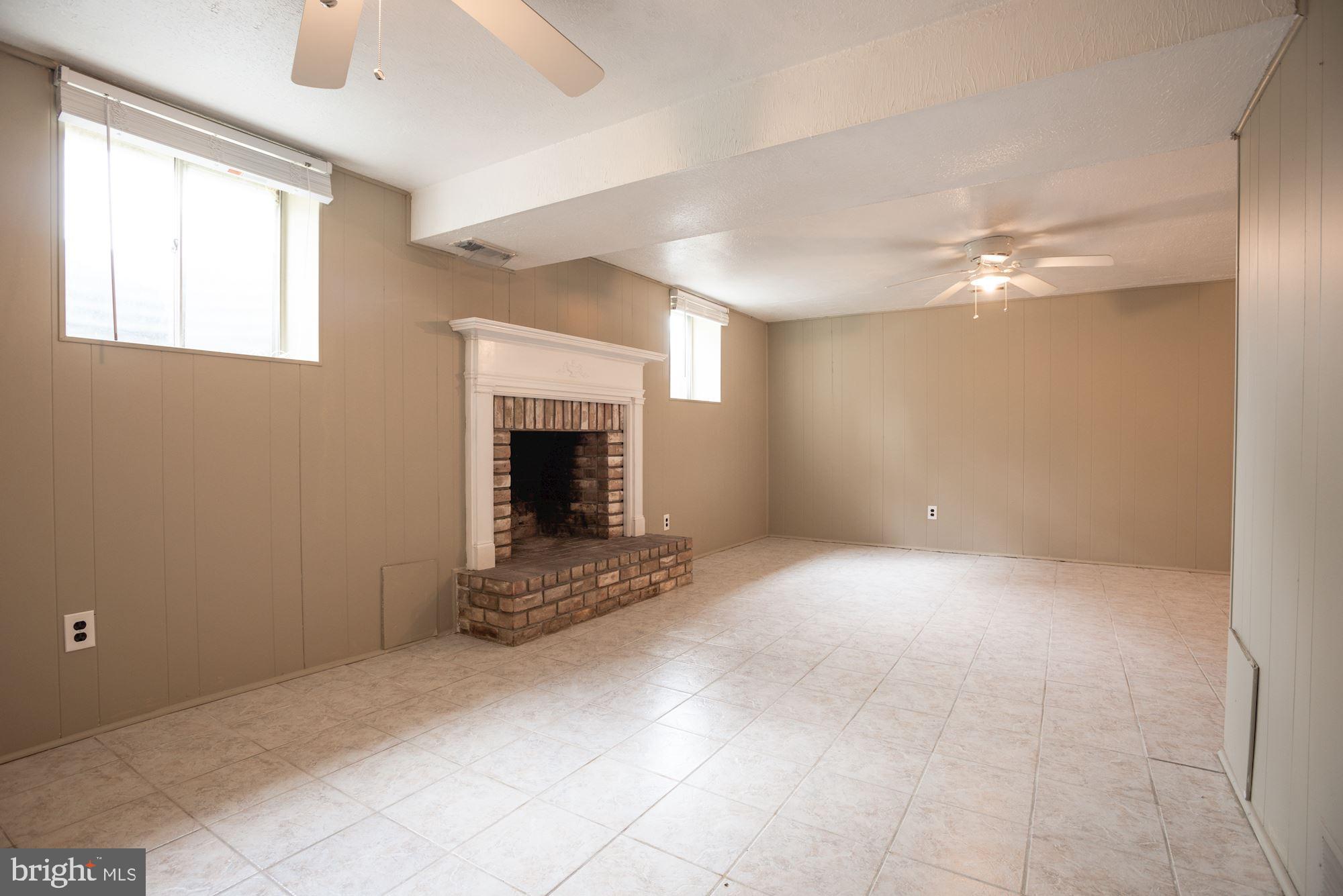 1319 Gatefield Road Baltimore, MD 21228 - Photo 25 of 34 Recreation Room