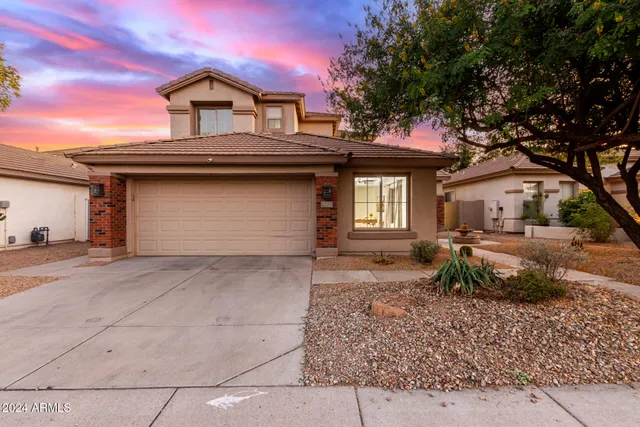 $829,900 | 563 East Krista Way, Tempe, AZ 85284