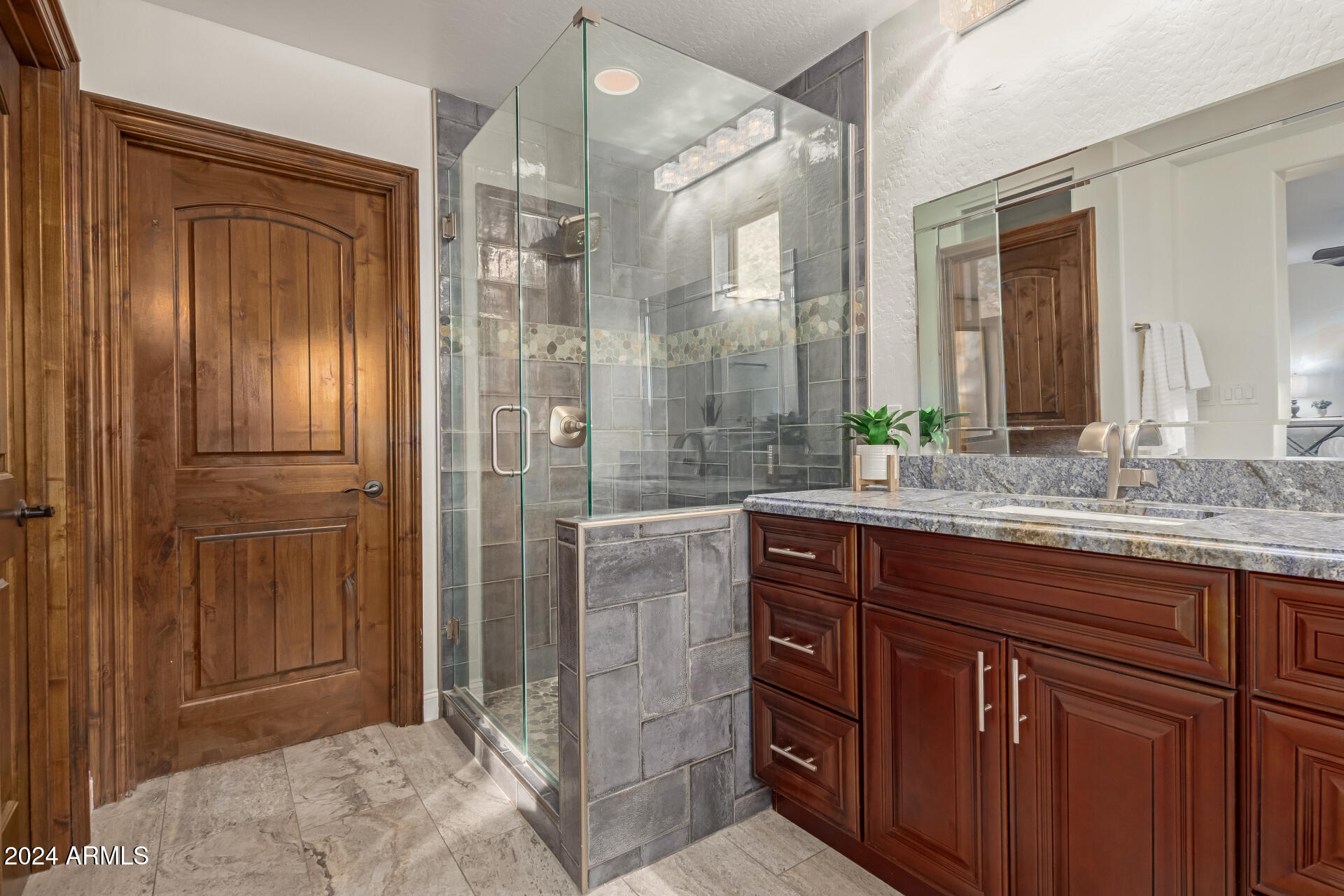563 East Krista Way Tempe, AZ 85284 - Photo 25 of 50 Walk in Shower
