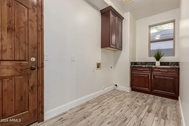 $829,900 | 563 East Krista Way, Tempe, AZ 85284