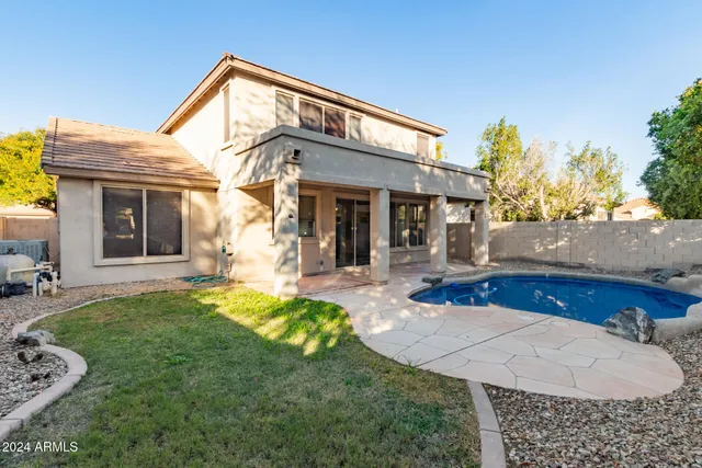 $829,900 | 563 East Krista Way, Tempe, AZ 85284