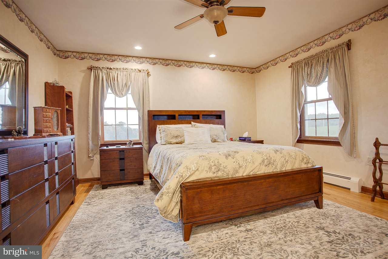 3818 Roundtop Road Elizabethtown, PA 17022 - Photo 12 of 25 Gallery Image 12