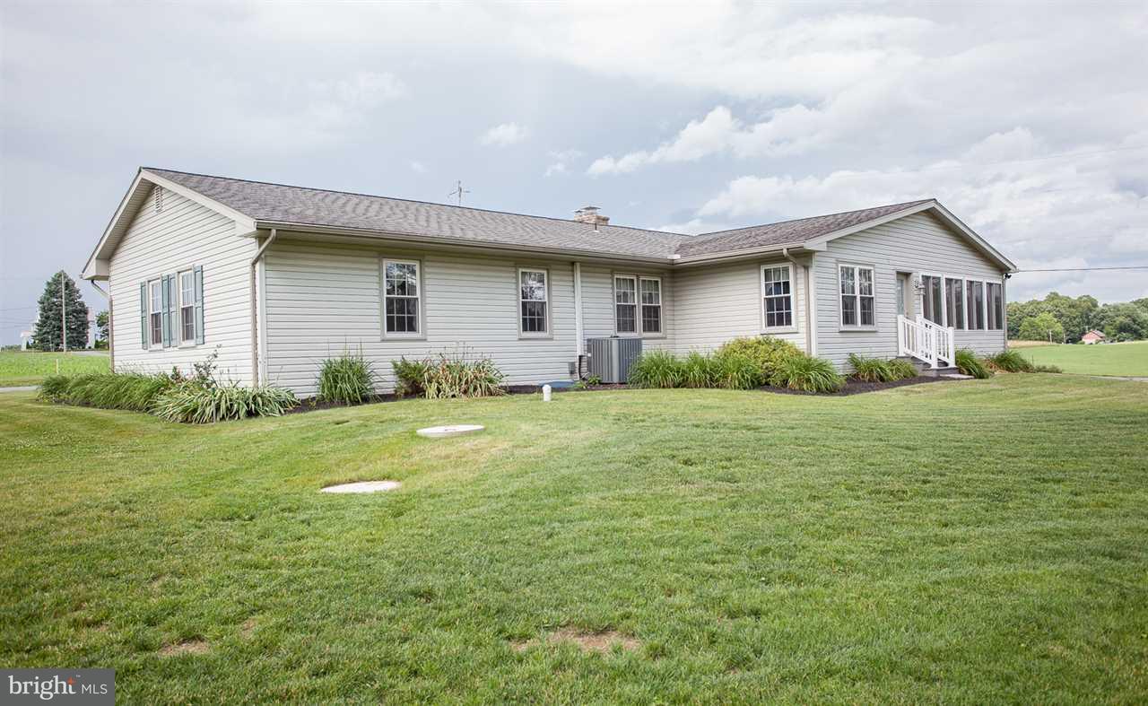 3818 Roundtop Road Elizabethtown, PA 17022 - Photo 6 of 25 Gallery Image 6