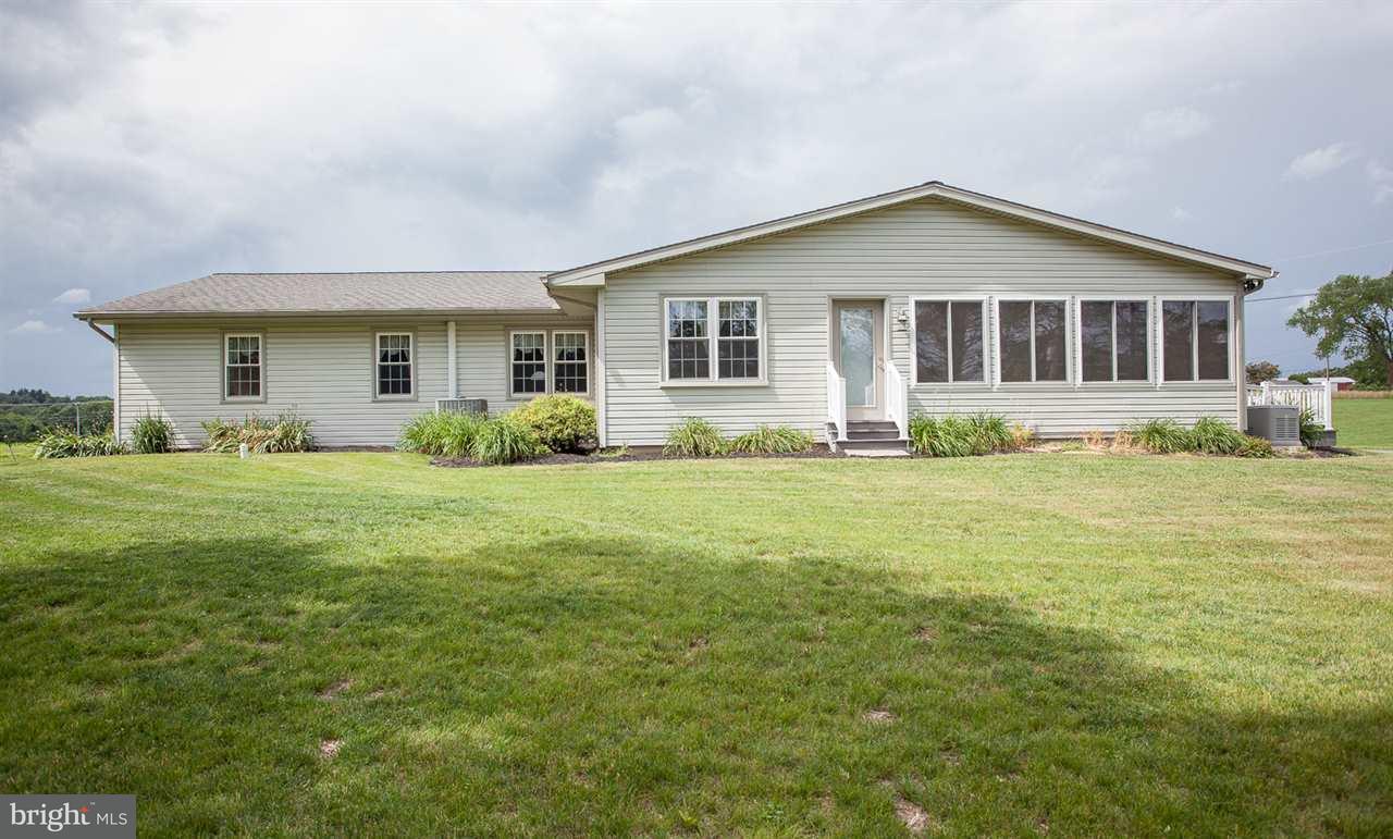 3818 Roundtop Road Elizabethtown, PA 17022 - Photo 7 of 25 Gallery Image 7