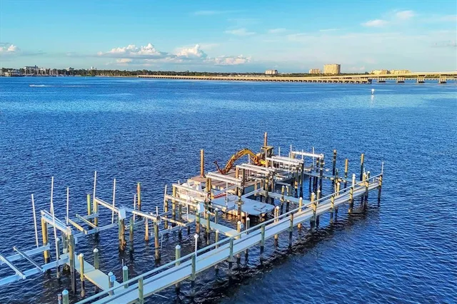 $699,000 | 1602 Point Pleasant Avenue West, Bradenton, FL 34205