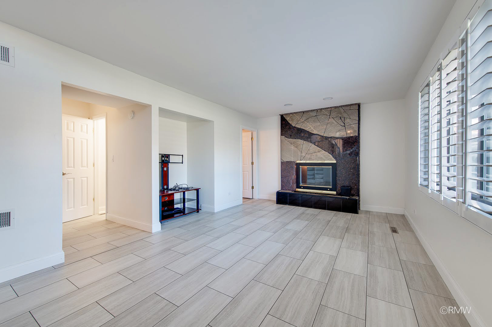1233 Hickory Trail Addison, IL 60101 - Photo 15 of 36
