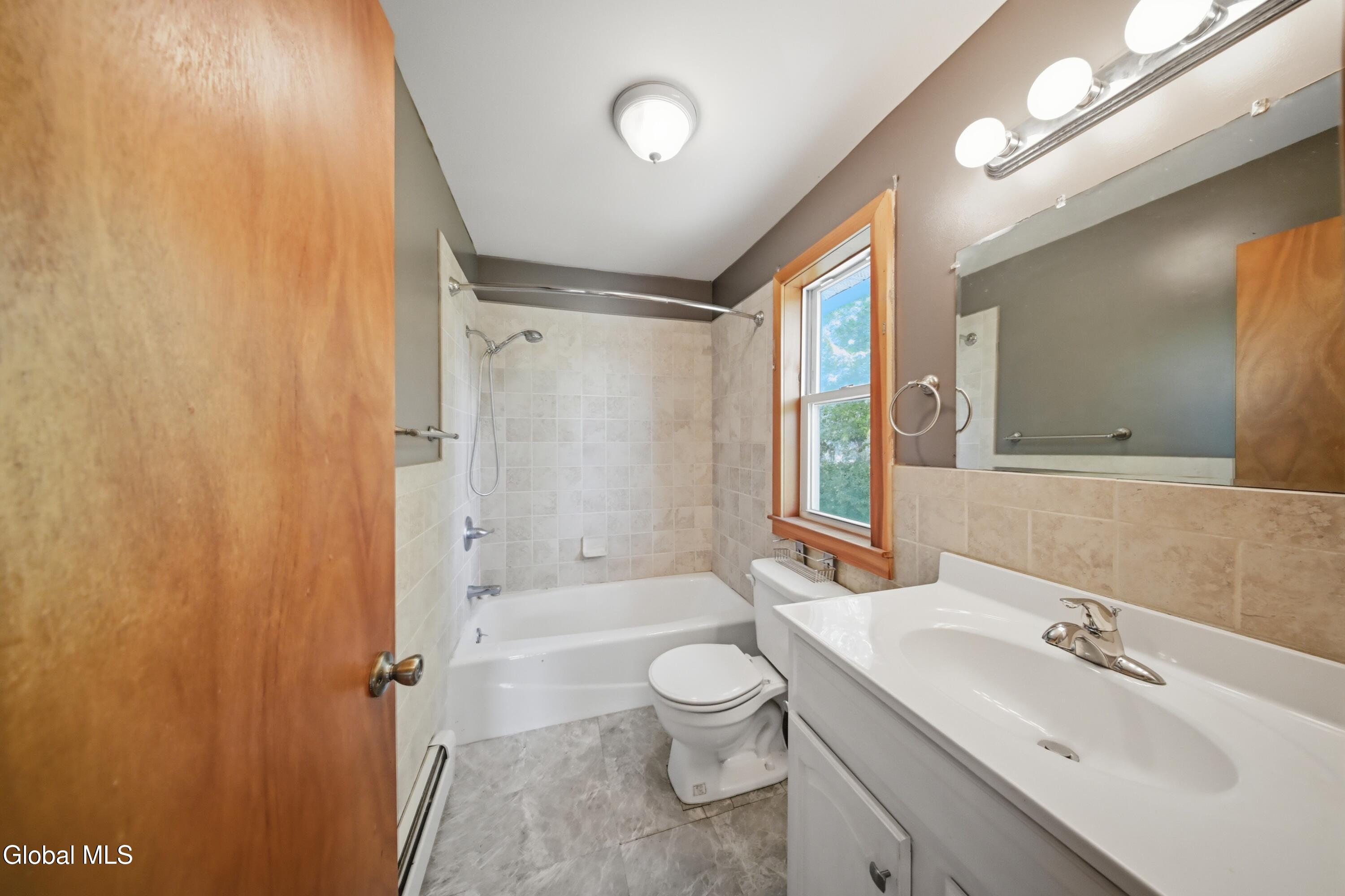 189 River Road Bethlehem, NY 12077 - Photo 19 of 37 17