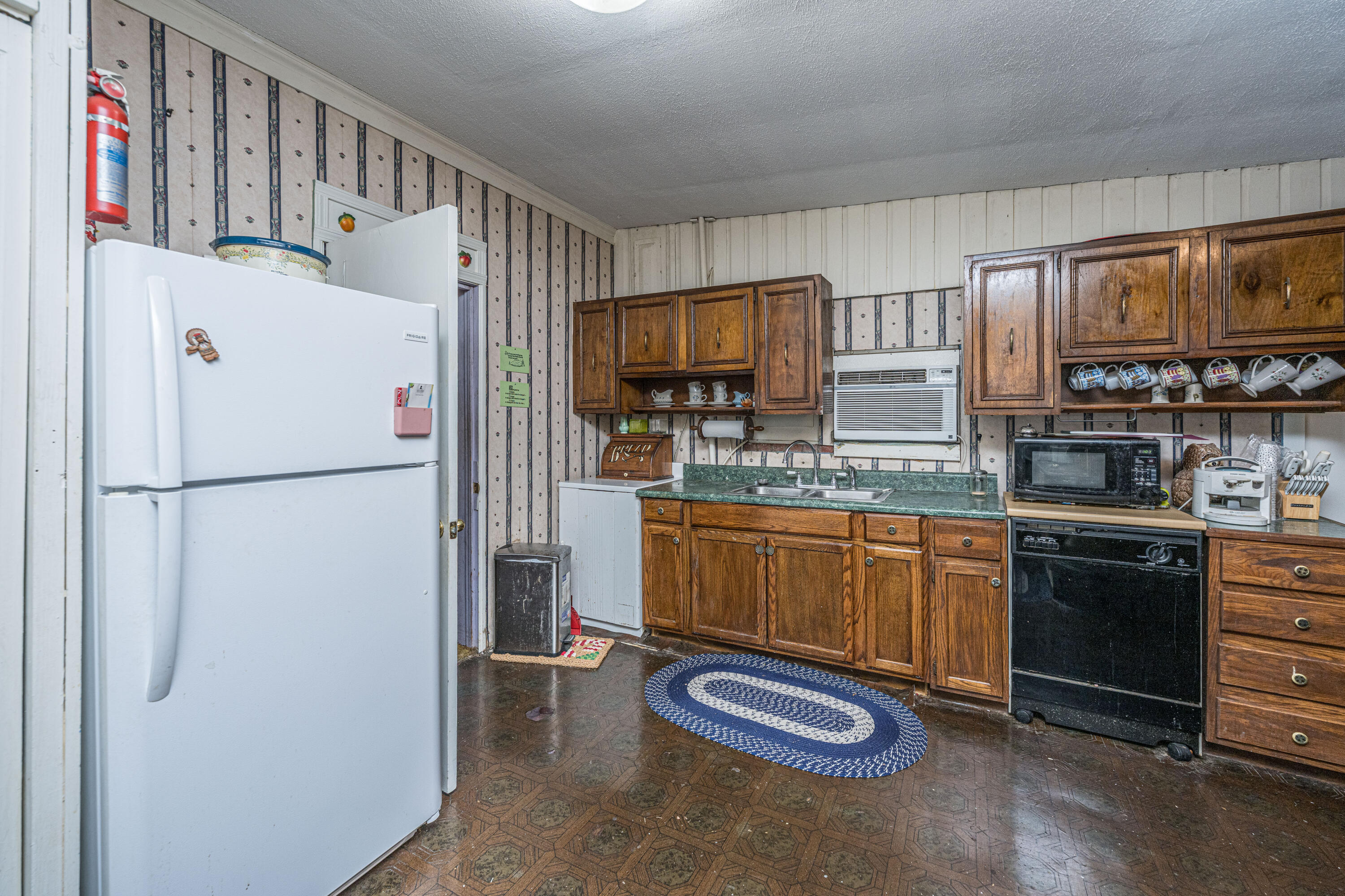 1711 Jessamine Road Charleston, SC 29407 - Photo 10 of 23 1711JessamineRd018
