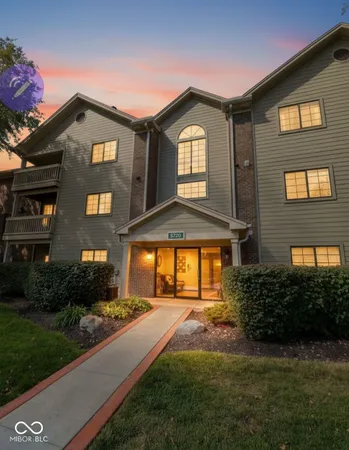 $179,900 | 8720 Yardley Court, Unit 205, Indianapolis, IN 46268