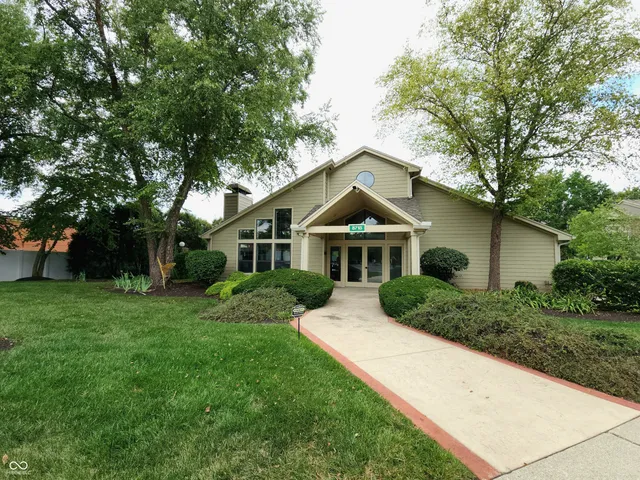 $179,900 | 8720 Yardley Court, Unit 205, Indianapolis, IN 46268
