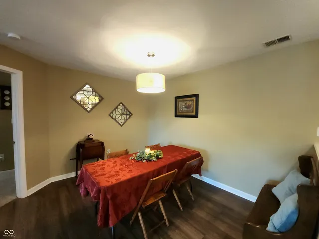 $179,900 | 8720 Yardley Court, Unit 205, Indianapolis, IN 46268