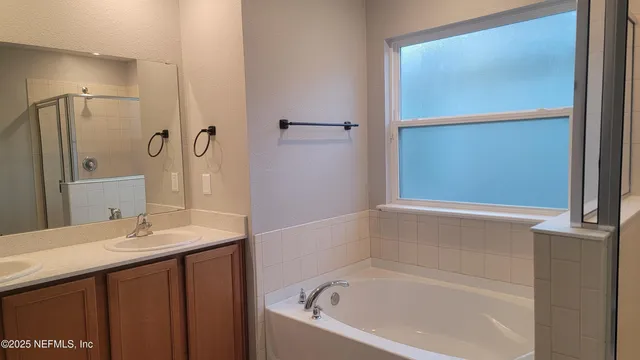 $2,700 | 6413 Timber Cove Court, Jacksonville, FL 32218