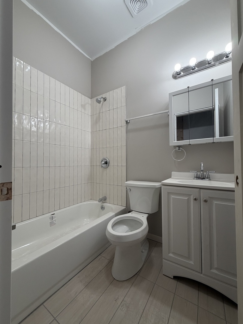24 North Pulaski Road, Unit 1F Chicago, IL 60624 - Photo 4 of 4