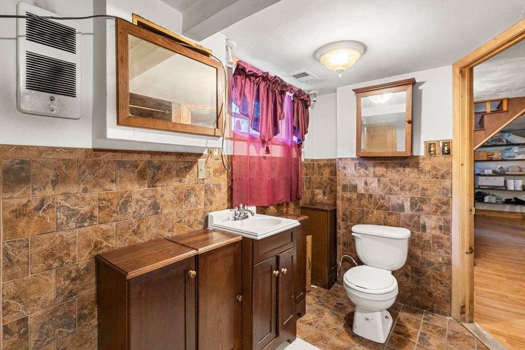 9 Viking Terrace Boston, MA 02126 - Photo 13 of 41