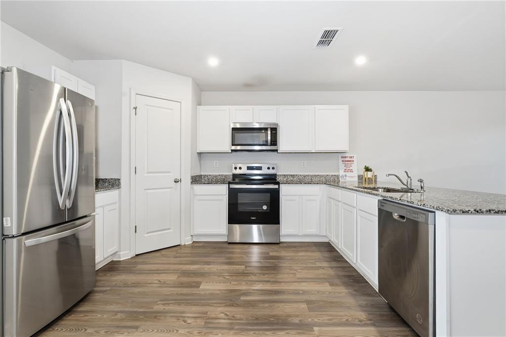 564 Pemberton Street Euharlee, GA 30145 - Photo 4 of 41