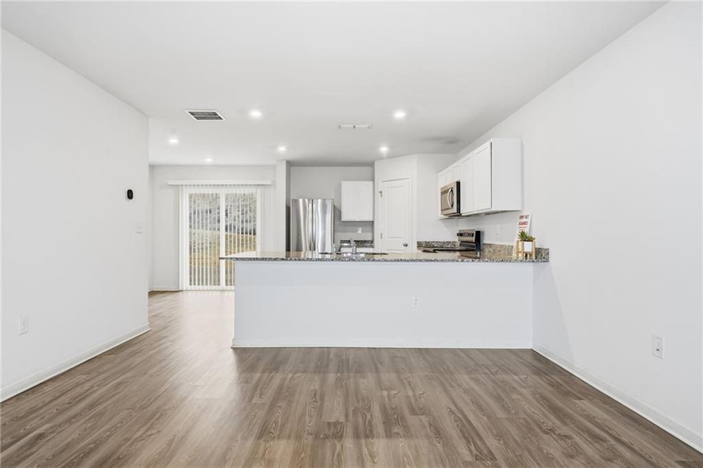 564 Pemberton Street Euharlee, GA 30145 - Photo 6 of 41