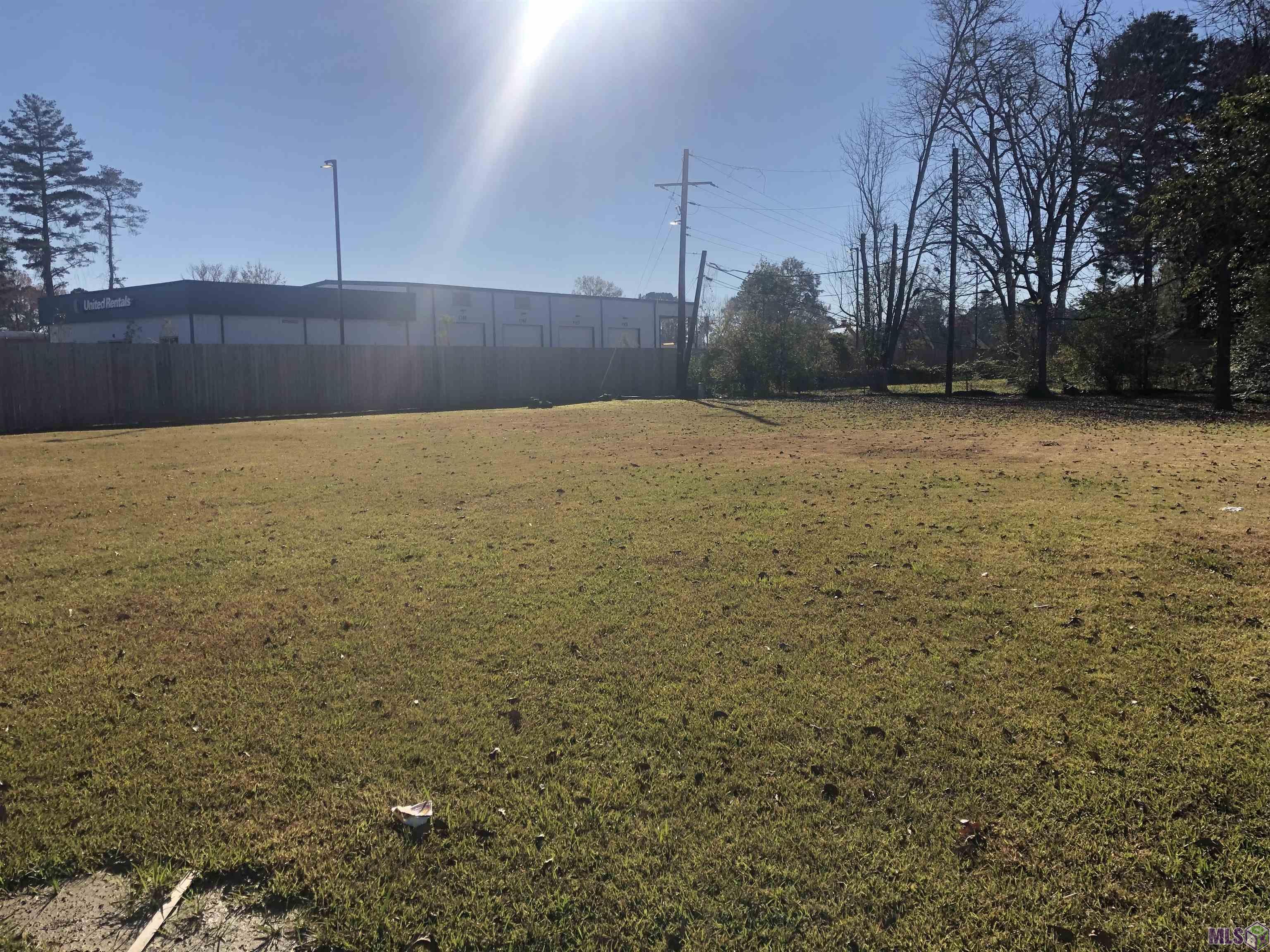 5588 Hooper Road Baton Rouge, LA 70811 - Photo 2 of 2