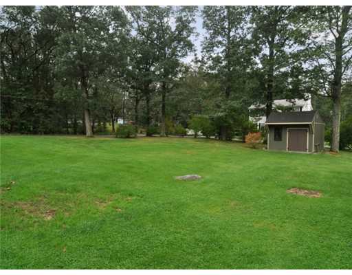 189 Roland Street Cumberland, RI 02864 - Photo 19 of 20 Yard/Garden.