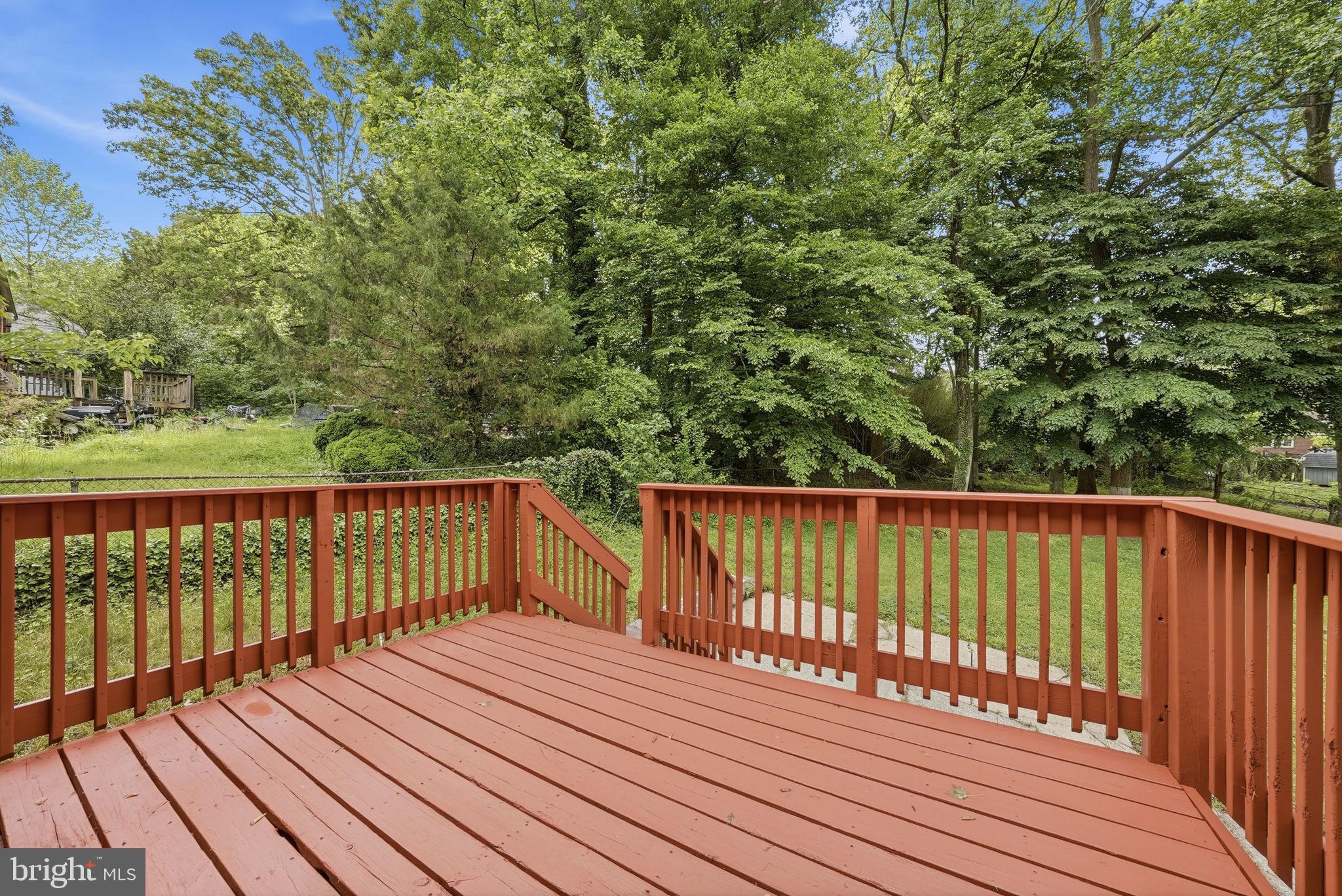 4915 Sharon Road Temple Hills, MD 20748 - Photo 2 of 25 Rear Deck