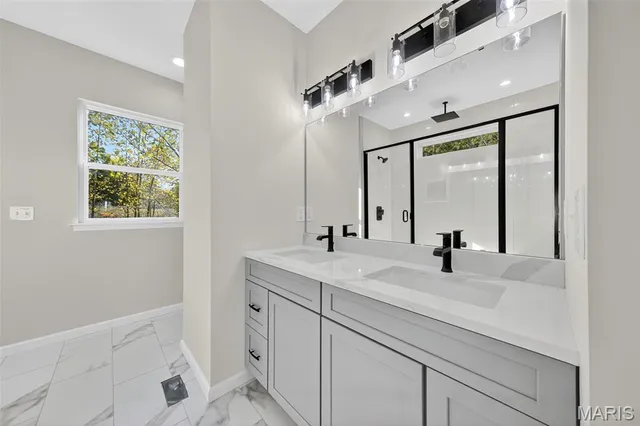 $574,900 | 108 Hickory Heits Court, Moscow Mills, MO 63362