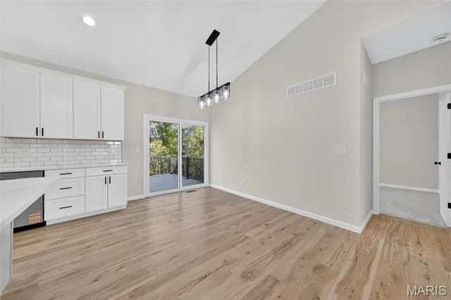 $574,900 | 108 Hickory Heits Court, Moscow Mills, MO 63362