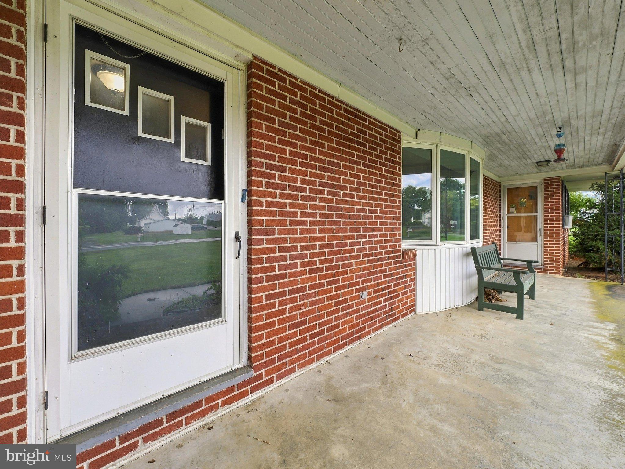 14840 Hollowell Church Road Waynesboro, PA 17268 - Photo 4 of 46 Gallery Image 4