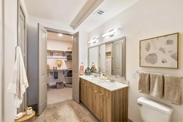 $2,536 | 1317 Post Oak Park Drive, Unit 226, Houston, TX 77027