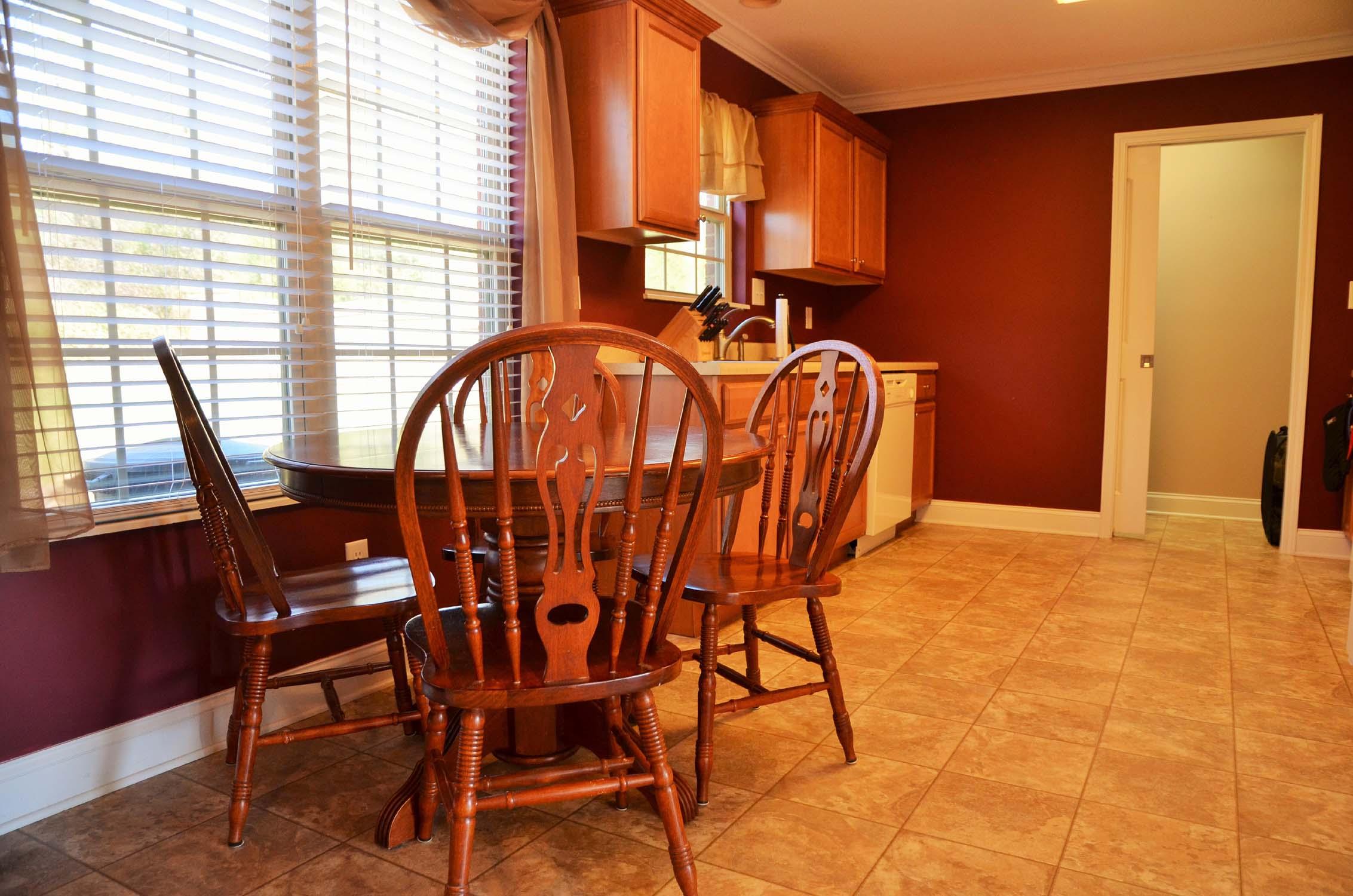 7613 Freedom Lane Corryton, TN 37721 - Photo 5 of 18 Kitchen1