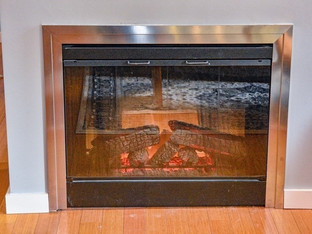 1511 Main Street, Unit CPH7 Worcester, MA 01603 - Photo 12 of 35