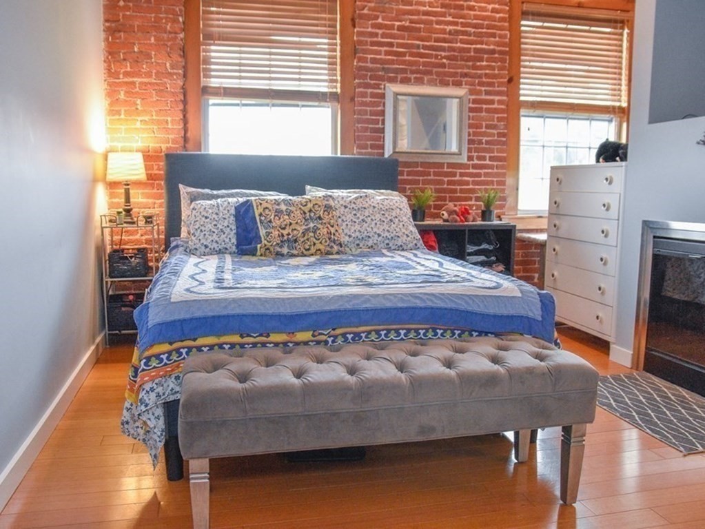 1511 Main Street, Unit CPH7 Worcester, MA 01603 - Photo 13 of 35