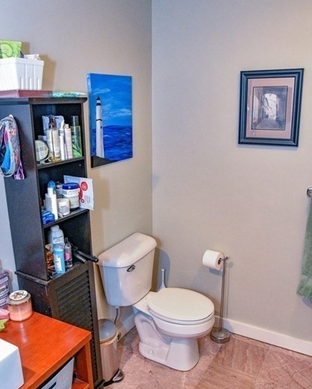 1511 Main Street, Unit CPH7 Worcester, MA 01603 - Photo 19 of 35