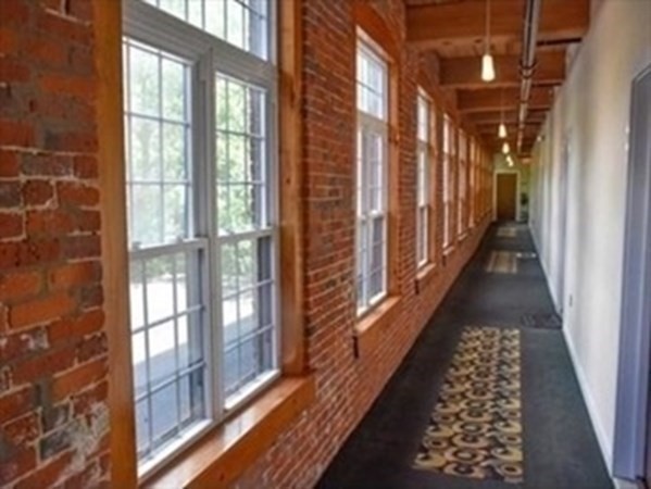 1511 Main Street, Unit CPH7 Worcester, MA 01603 - Photo 25 of 35