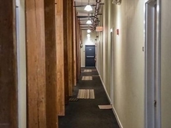 1511 Main Street, Unit CPH7 Worcester, MA 01603 - Photo 26 of 35