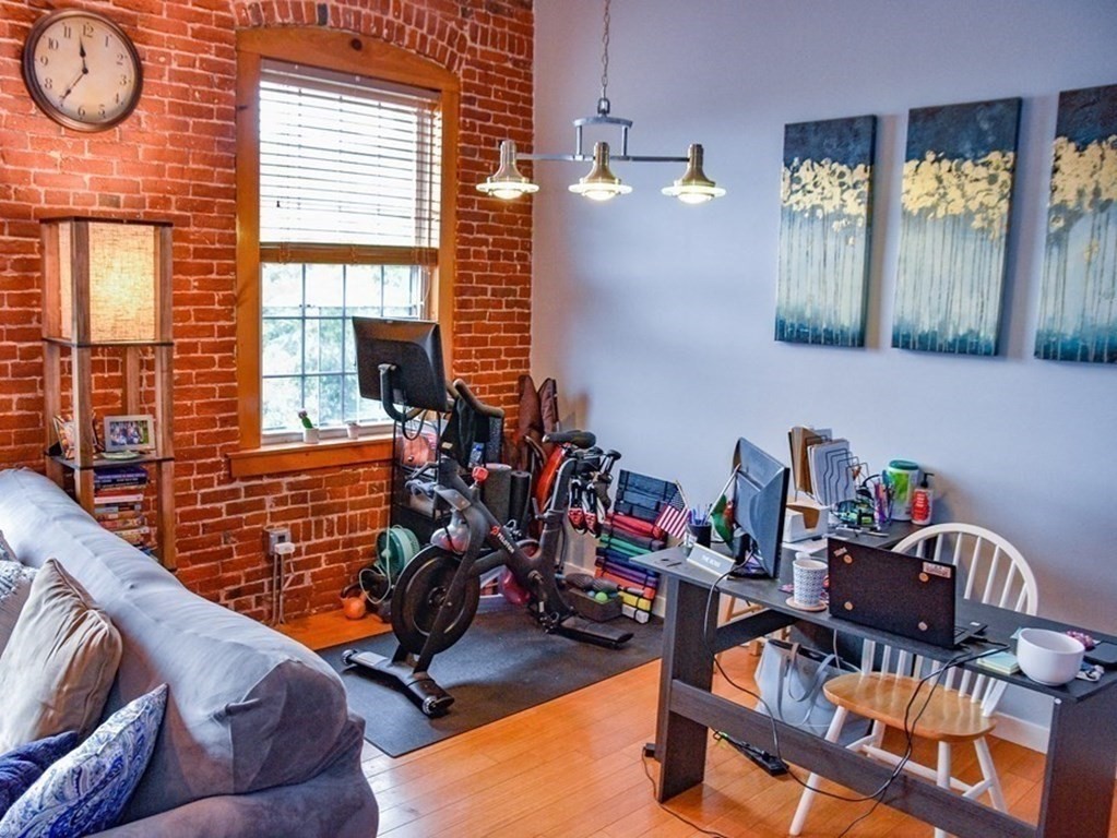 1511 Main Street, Unit CPH7 Worcester, MA 01603 - Photo 10 of 35